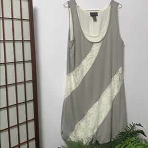 TORRID BUBBLE‎ DRESS  LACE DESIGN SIZE 1